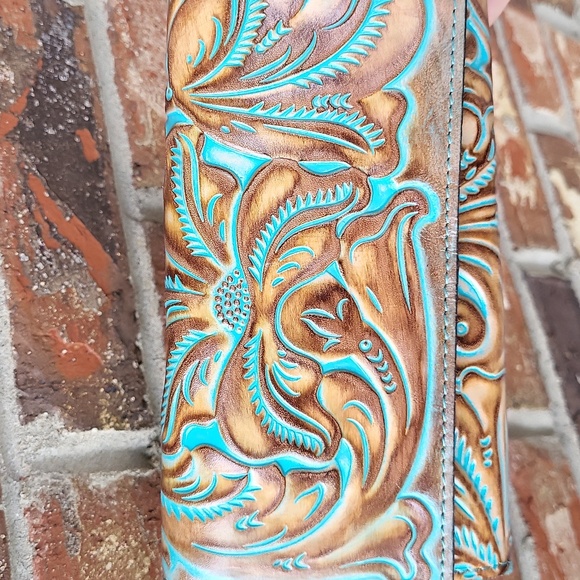 Patricia Nash Turquoise Tooled Terresa Wallet - Picture 3 of 12